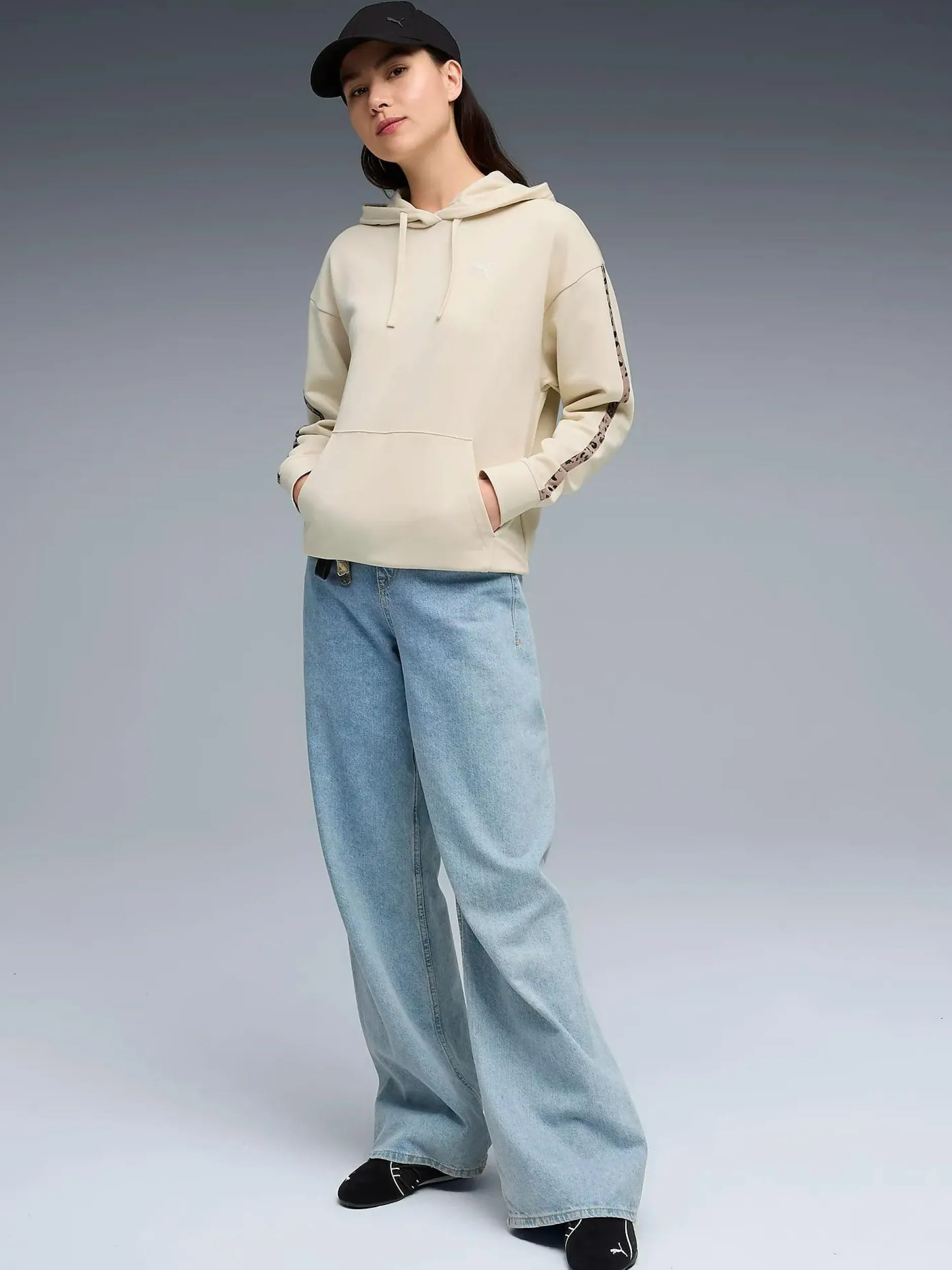 ess graphic hood w<PUMA Hot