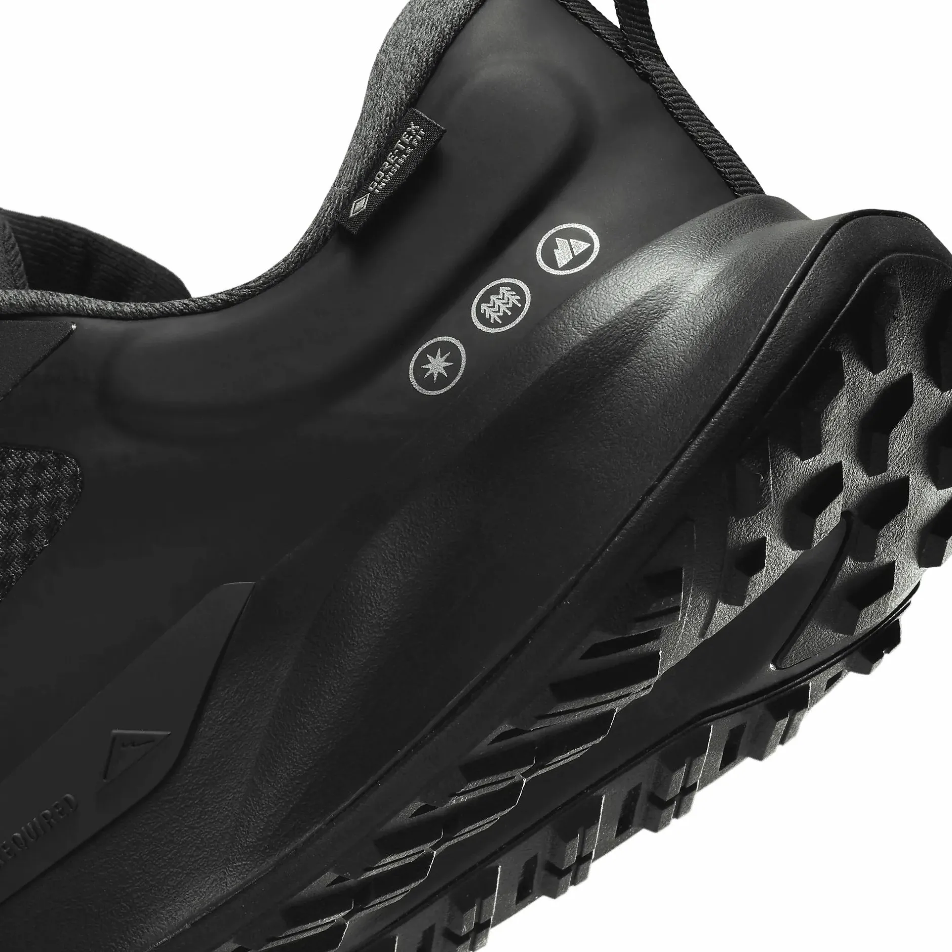 juniper trail 2 gore-tex men's<NIKE