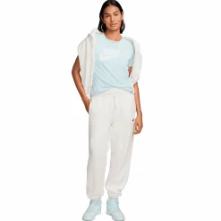 nsw tee essntl w<NIKE Online
