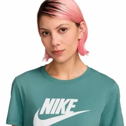 nsw tee essntl w<NIKE Online