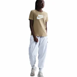 nsw tee essntl w<NIKE Clearance