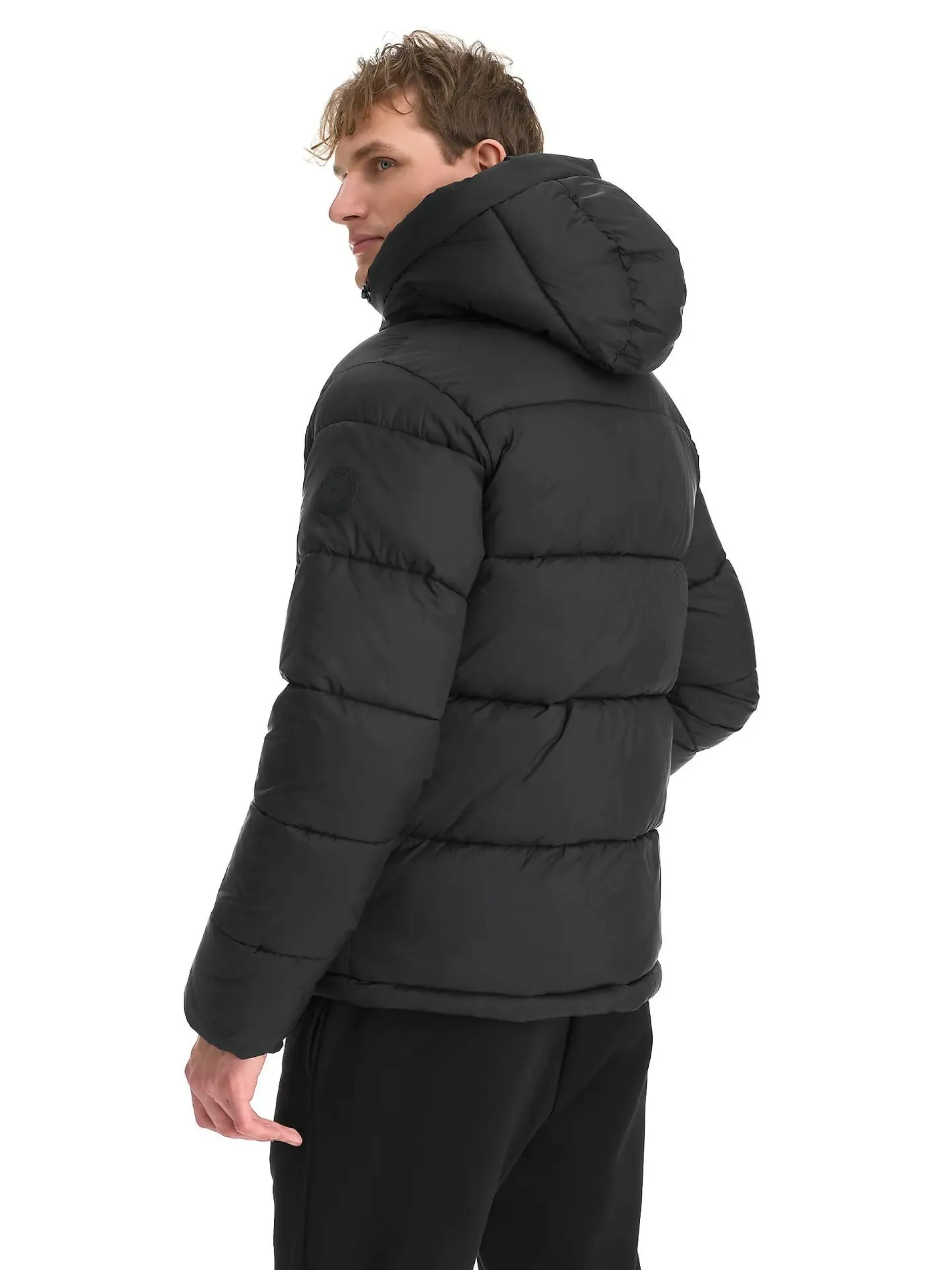 puffer jacket m<CROSS SPORTSWEAR Clearance