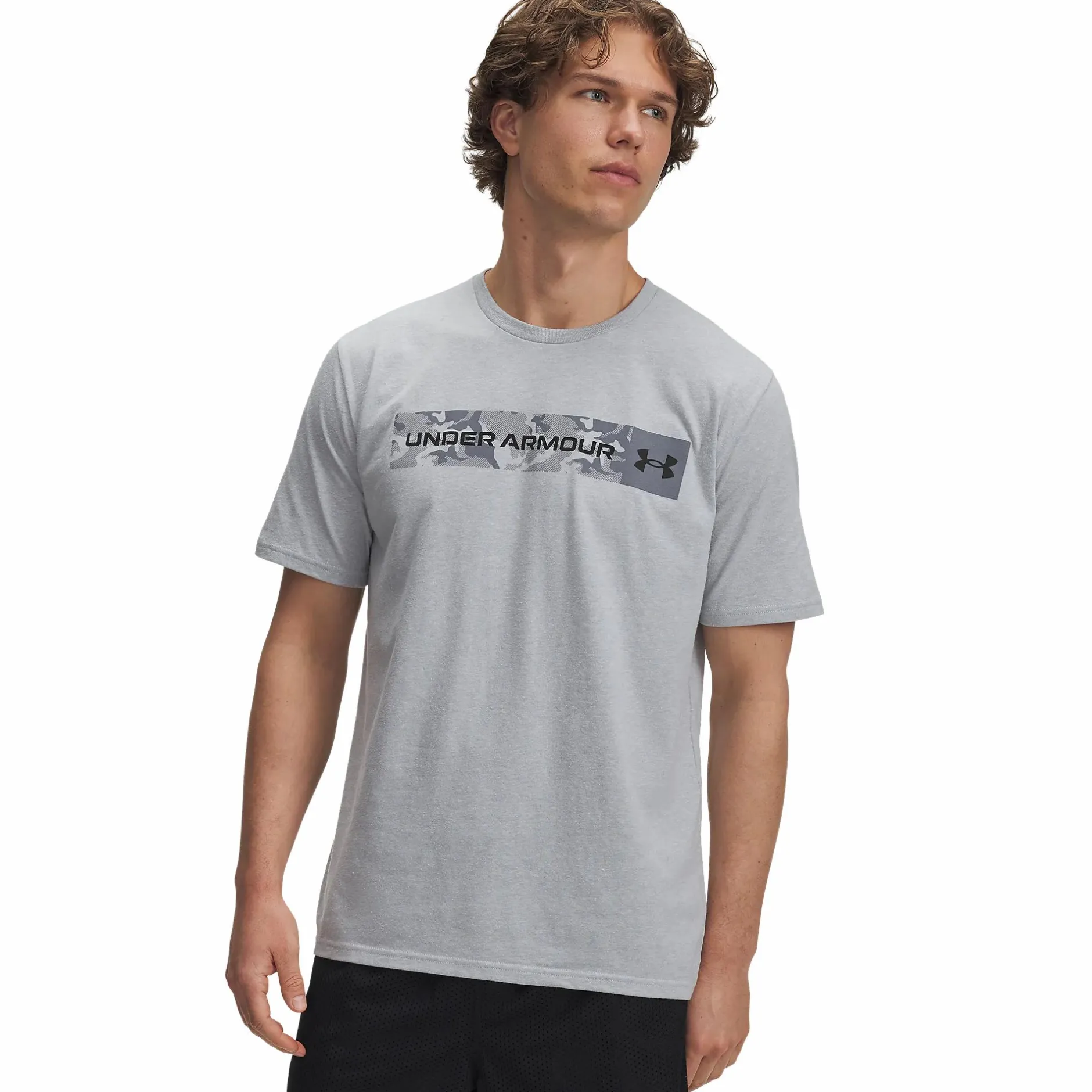 ua camo chest stripe ss-blk m<UNDER ARMOUR Sale